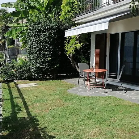 Casa Ramarro-panoramasicht Auf Den Lago Maggiore * Gordola